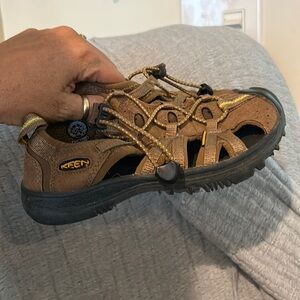 Keen size 1 brown
